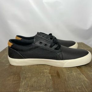 DC Skater Shoes mens 11